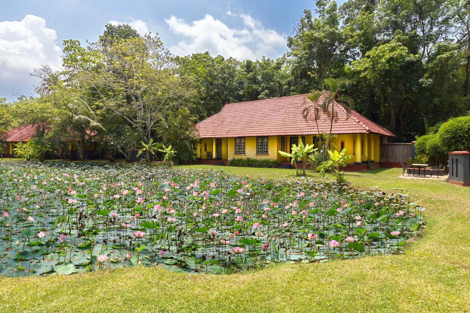 Taj Kumarakom Resort And Spa Kerala Extérieur photo